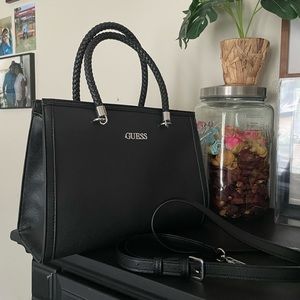 Guess black purse 🐝🖤